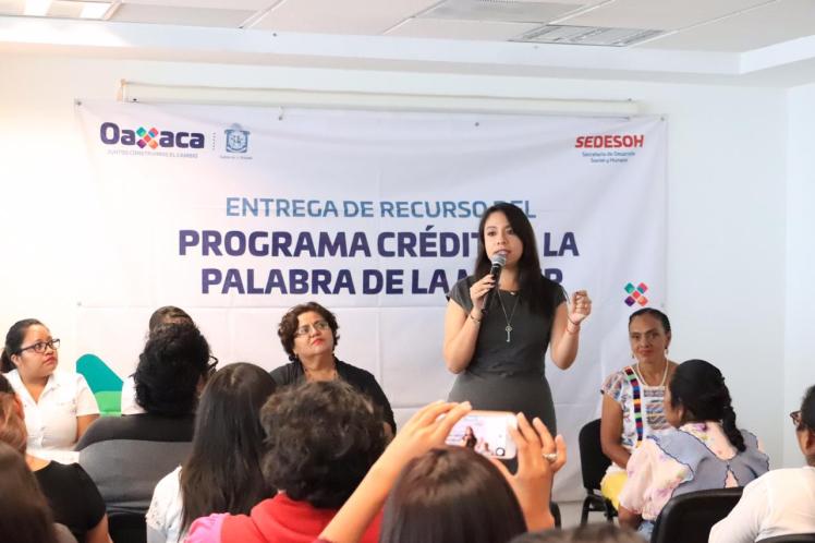 ENTREGA DE CREDITOS A LA PALABRA DE LA MUJER - VALLES CENTRALES (1)